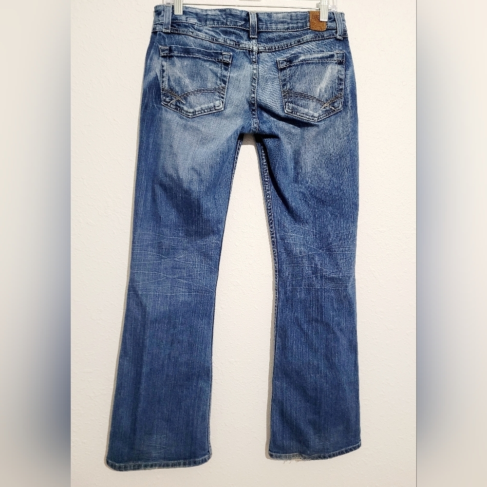 BKE Culture Buckle Jeans Men 30x31 Blue Distressed Bootcut Denim Star 20 Stretch - Picture 3 of 12